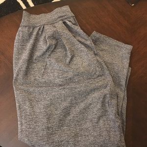 Forever 21 Active drop-crotch cropped harem pants